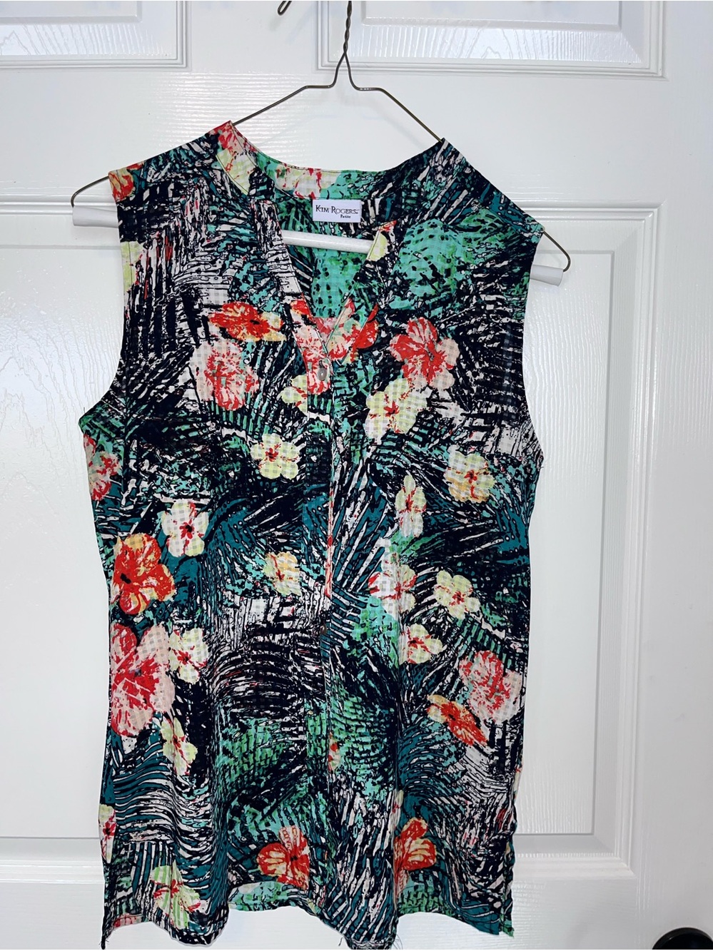 Kim Rogers Sleeveless Floral V-Neck Top in Teal & Coral